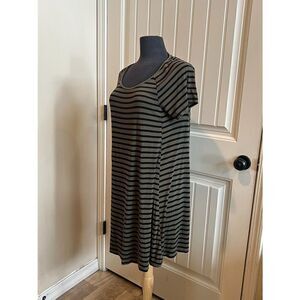 Chic Black and Gray Striped Tunic Dress by Old Navy - Size L